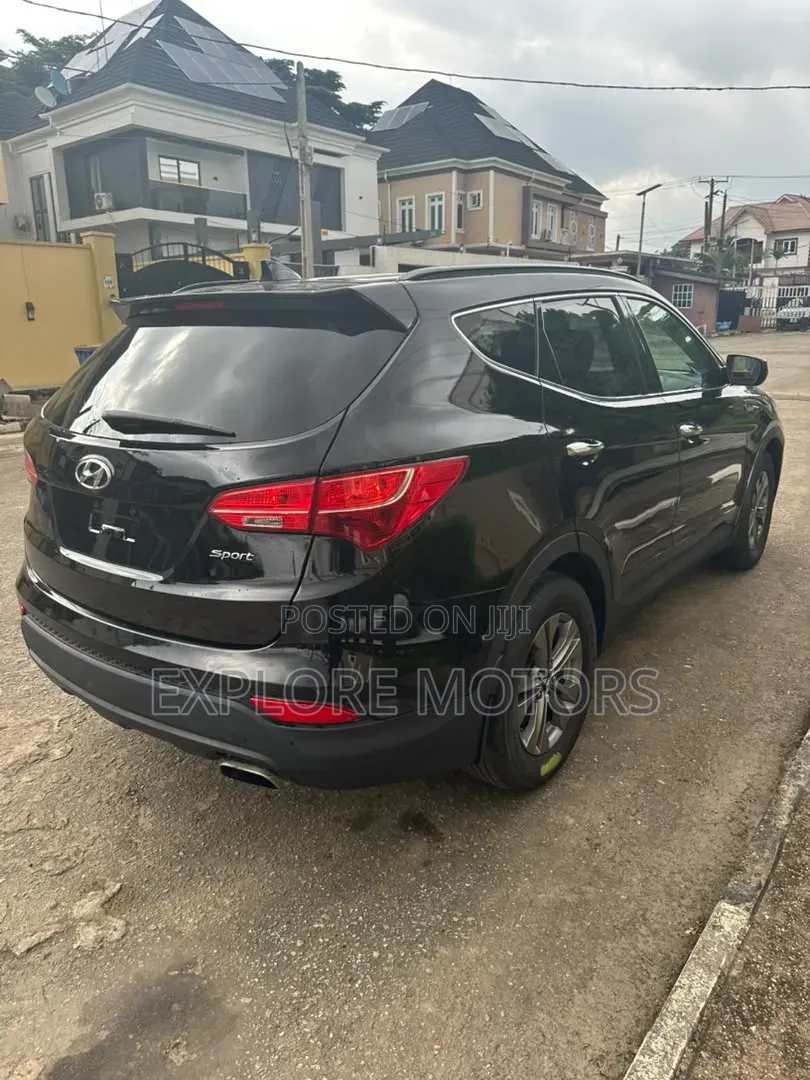Hyundai Santa Fe 2013 Black