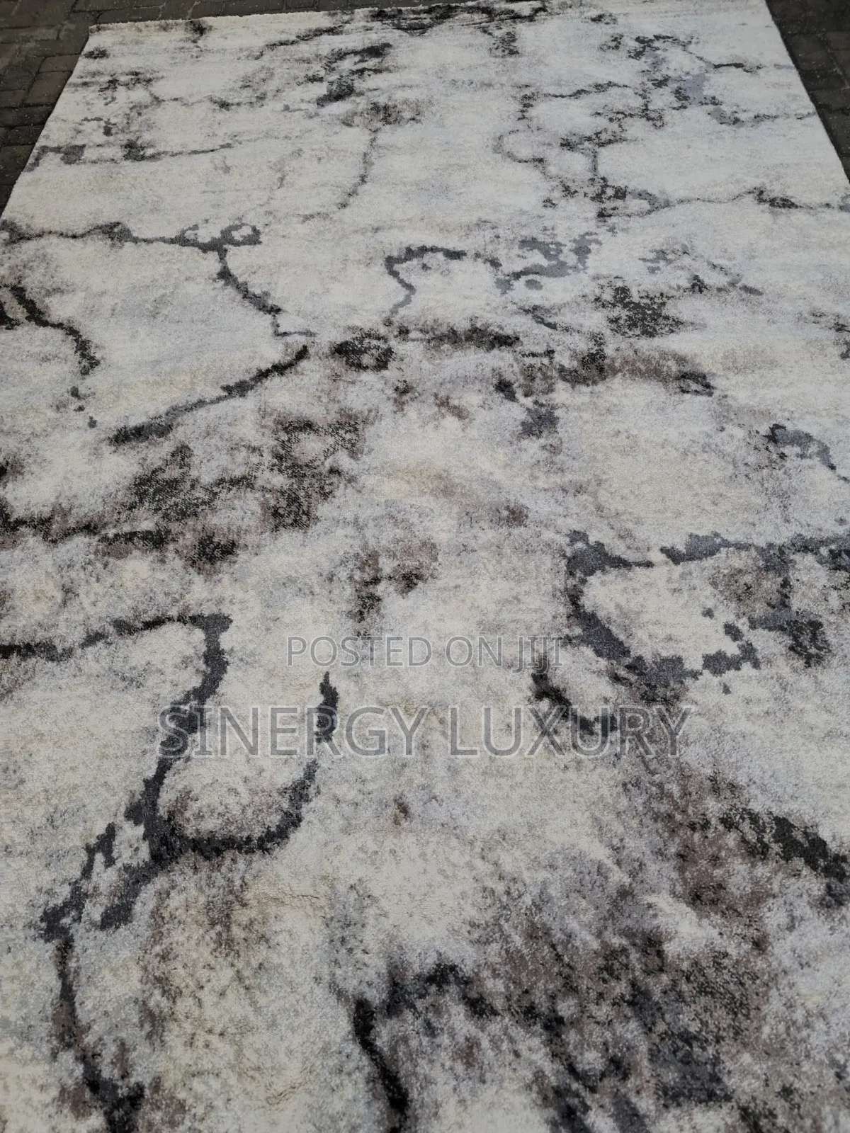 7x10fts Beige ,Gray and Cream Turkish Center Rug