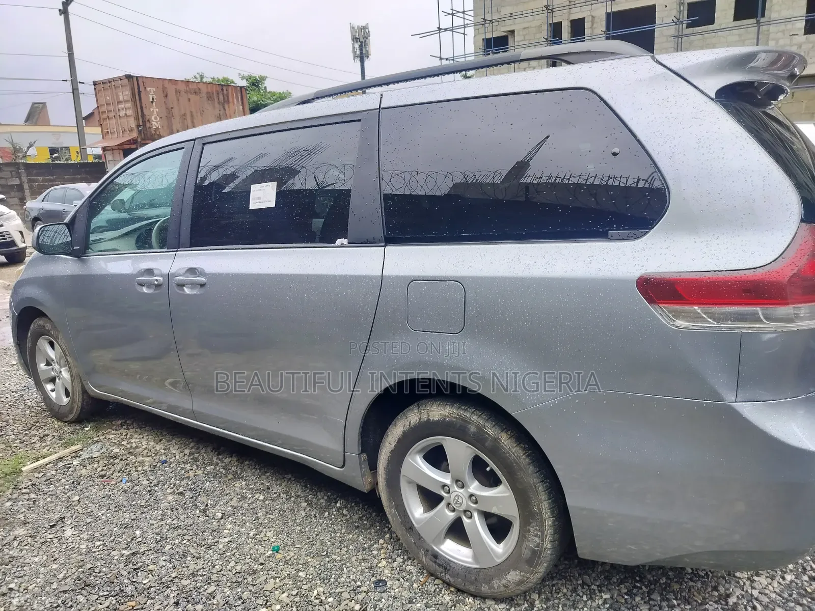 Toyota Sienna 2012 Silver