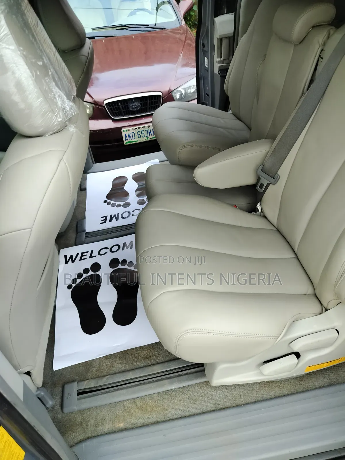 Toyota Sienna 2012 Silver