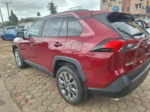 Toyota RAV4 2020 Red