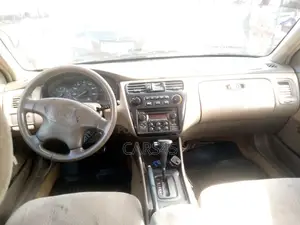 Honda Accord 1999 Red