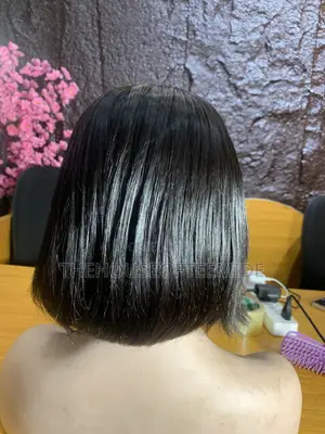 Banded Bob Wig