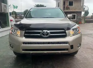 Toyota RAV4 Sport 2007 Gold