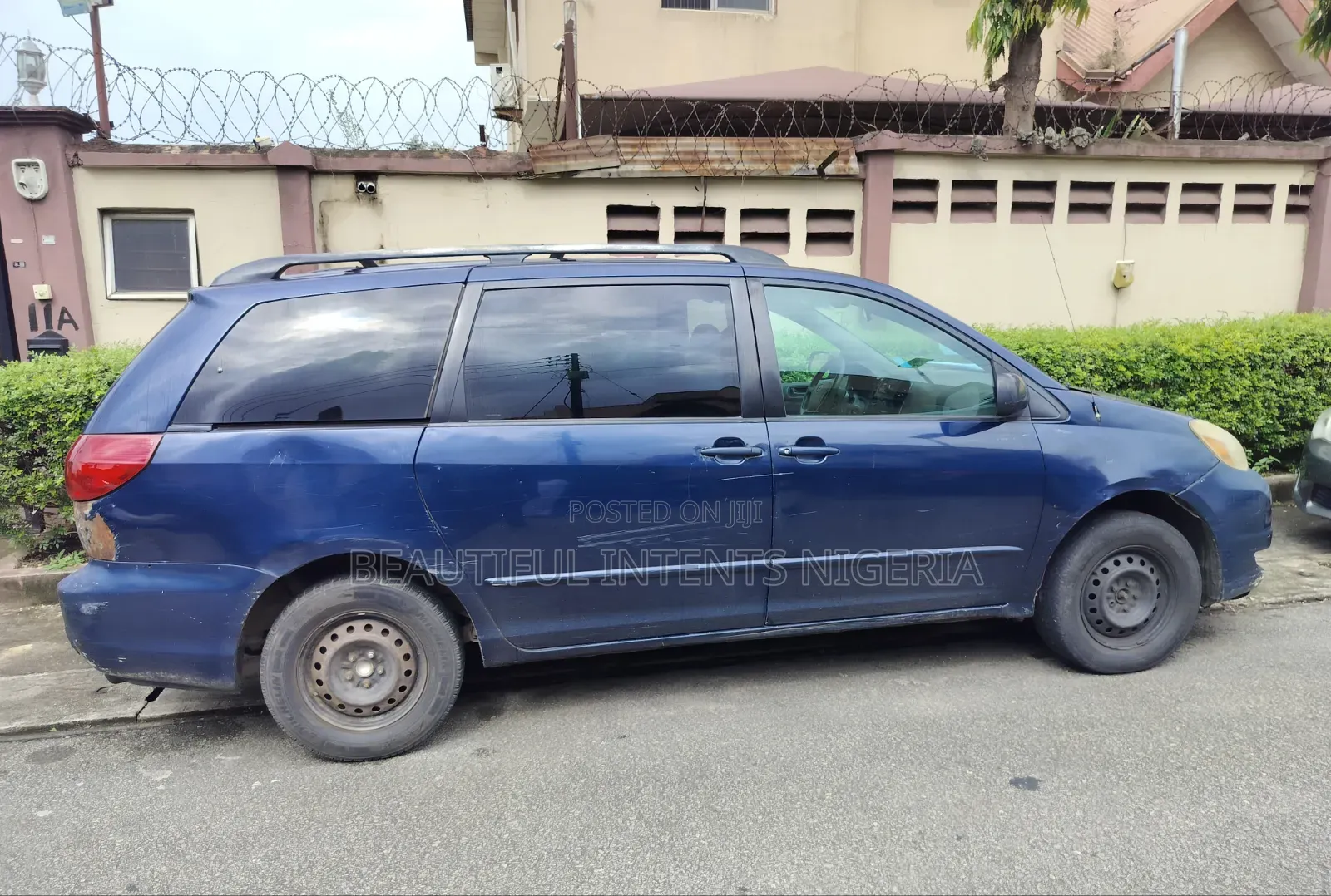 Toyota Sienna 2005 Blue