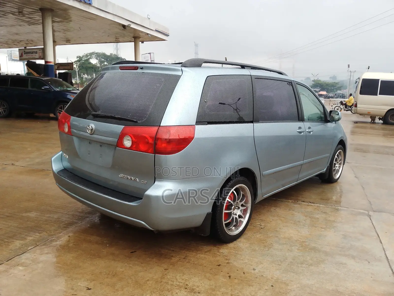 Toyota Sienna 2006 Blue