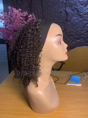 Banded Wavy Wig