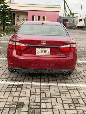 Lexus ES 2013 Red