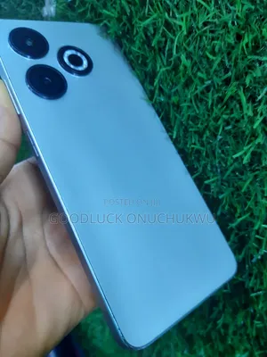 Infinix Smart 10 HD 64 GB White