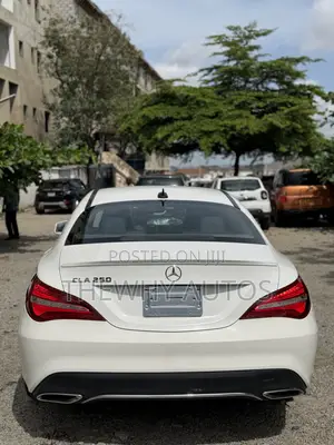 Mercedes-Benz CLA-Class CLA 250 Sedan 2018 White