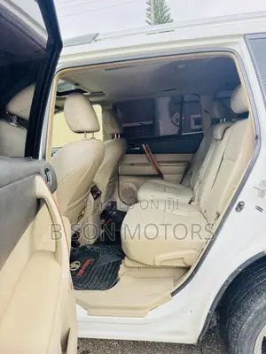 Toyota Highlander Limited 2008 White