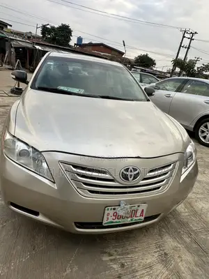 Toyota Camry LE 4dr Sedan (2.4L 4cyl 5A) 2008 Gold