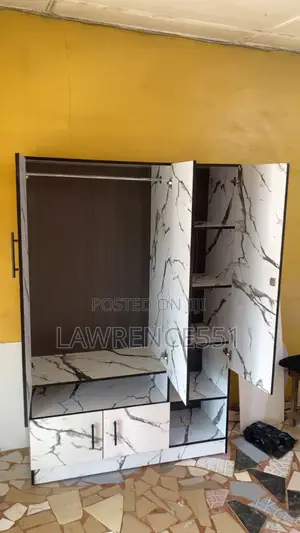 Wardrobe 4x6