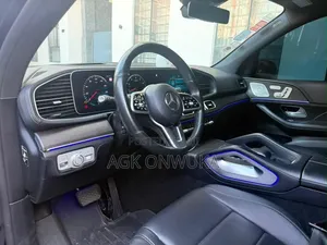 Mercedes-Benz GLE-Class 2021 Blue