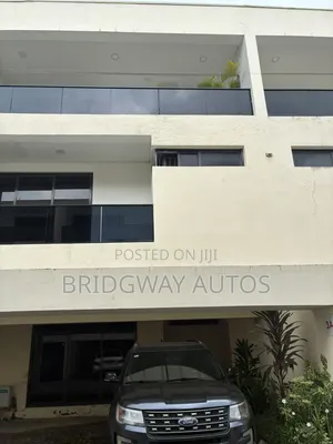 4bdrm Townhouse / Terrace in Lekki Phase 1 for rent