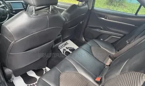 Toyota Camry 2018 Blue