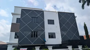 4bdrm House in Wuse for sale