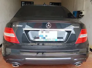 Mercedes-Benz C300 2012 Black