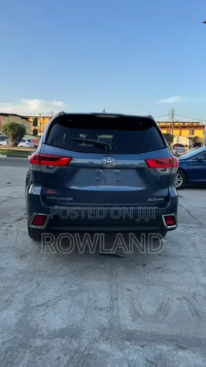 Toyota Highlander 2017 Black