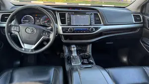Toyota Highlander 2017 Black