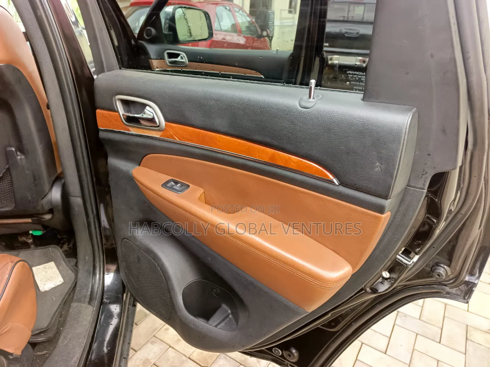 Jeep Grand Cherokee 2012 Black