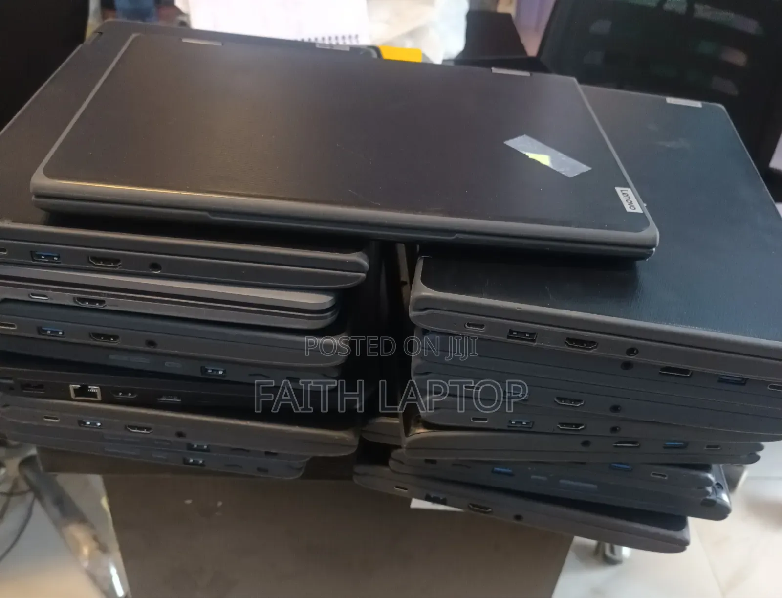 Laptop Lenovo 300e 4GB Intel Celeron SSD 128GB