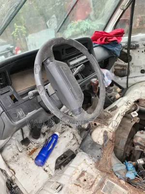 Toyota HiAce 1998 White