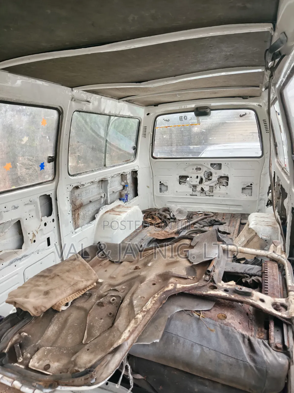 Toyota HiAce 1998 White