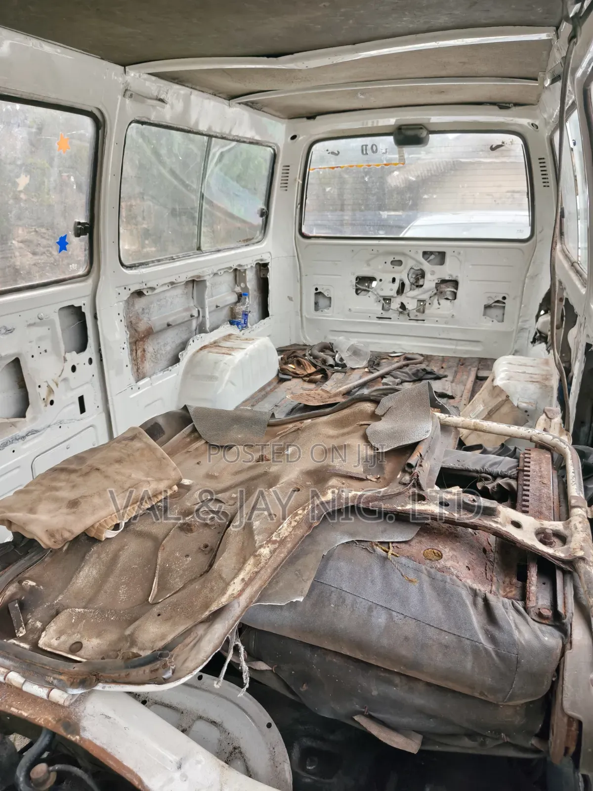 Toyota HiAce 1998 White