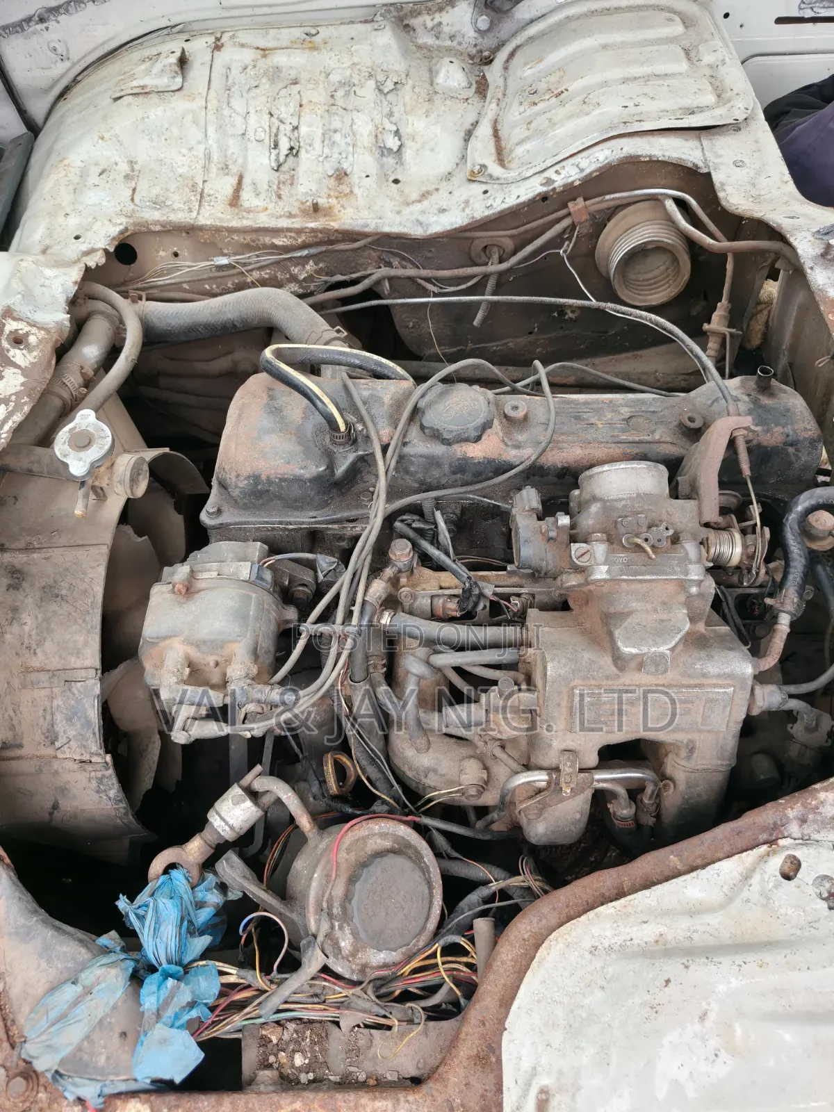Toyota HiAce 1998 White