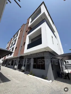 3bdrm Maisonette in Lekki Phase 1 for rent