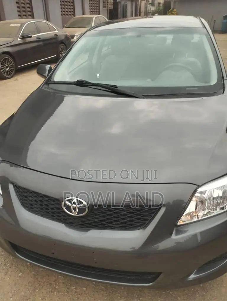 Toyota Corolla 2010 Gray