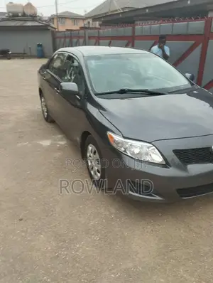 Toyota Corolla 2010 Gray