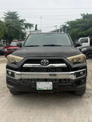 Toyota 4-Runner Limited 4WD 2010 Black