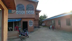 12bdrm Duplex in Carwash Junction, Benin City for sale