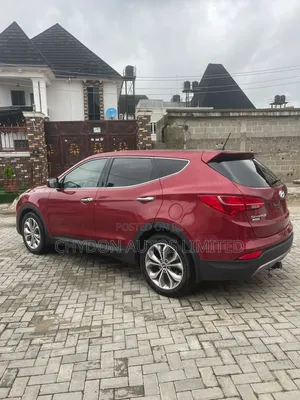 Hyundai Santa Fe 2013 Red