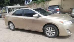 Toyota Camry 2013 Gold