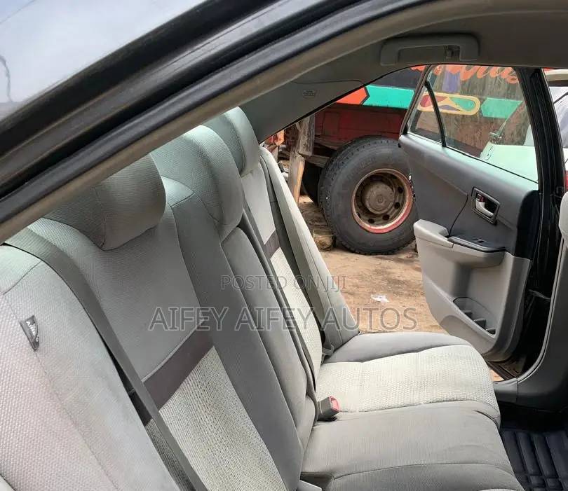 Toyota Camry 2012 Gray