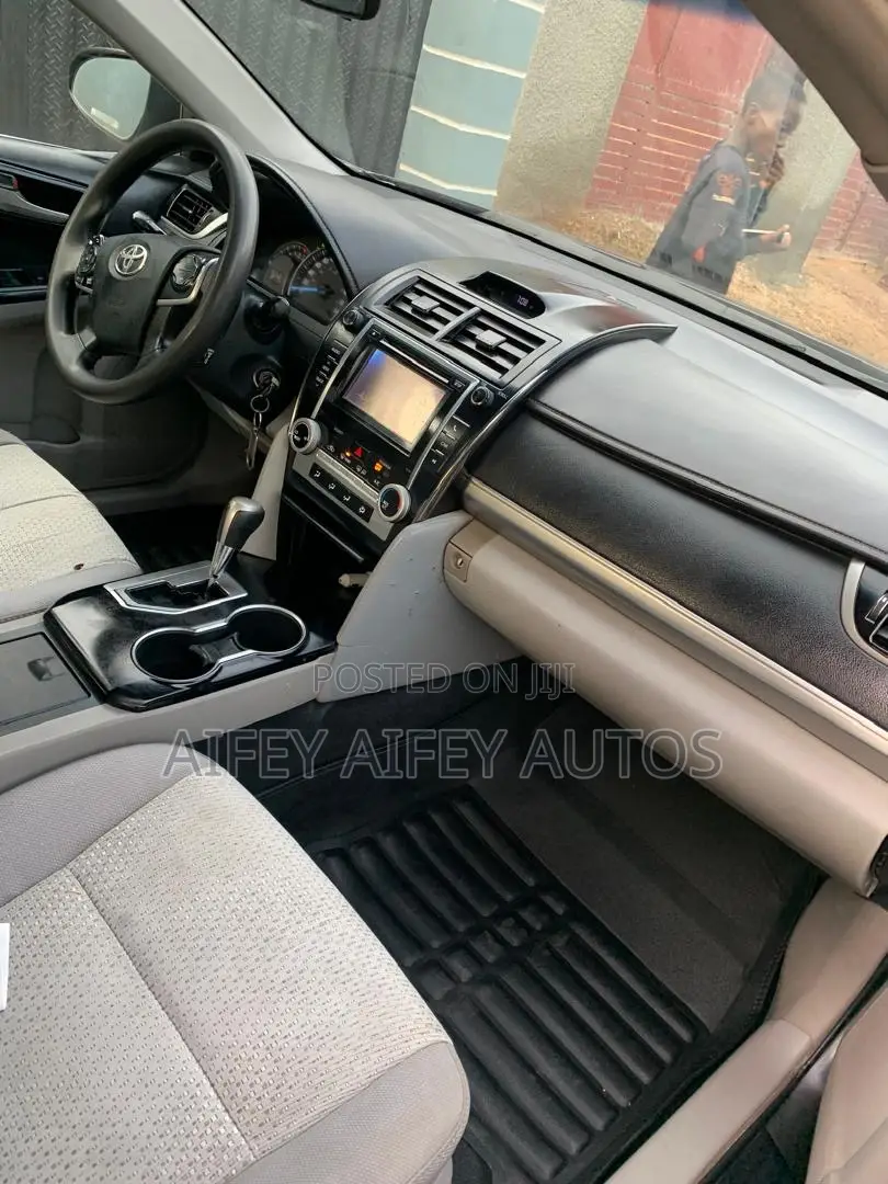 Toyota Camry 2012 Gray