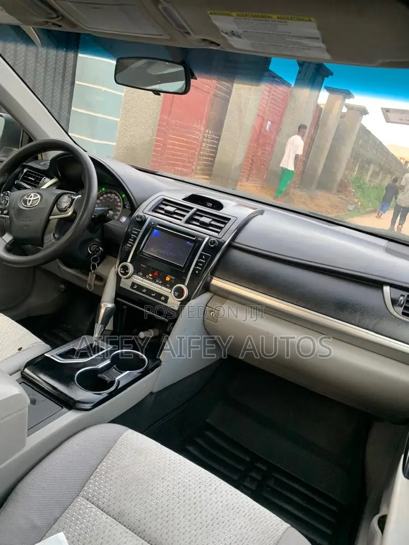 Toyota Camry 2012 Gray