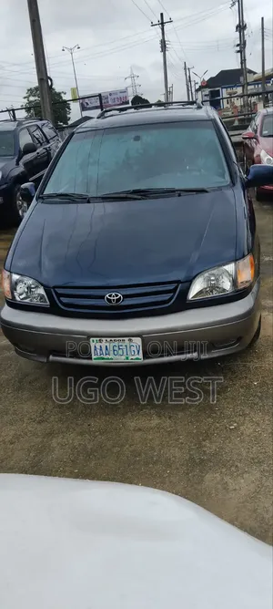 Toyota Sienna 2002 Blue