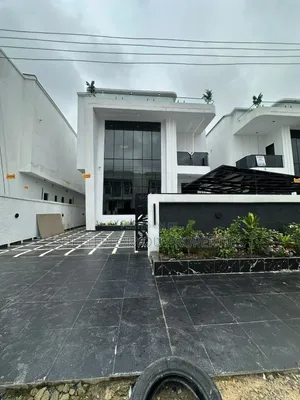 5bdrm Duplex in Off Lekki-Epe Expressway for sale