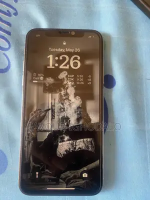Apple iPhone X 64 GB White
