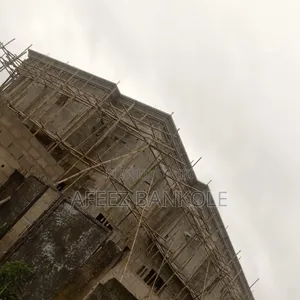 Banky Parapet