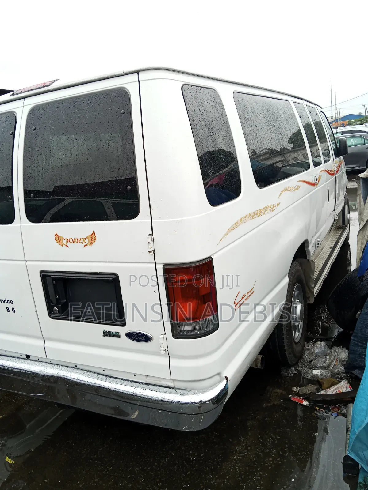 Ford E350 2011 White