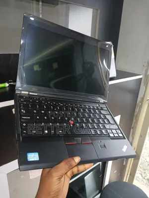 Laptop Lenovo ThinkPad X230 4GB Intel Core i3 HDD 250GB