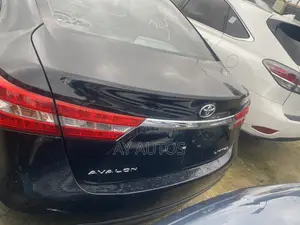 Toyota Avalon Limited 4dr Sedan (3.5L 6cyl 6A) 2014 Black