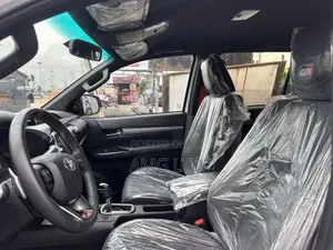 New Toyota Hilux 2024 White