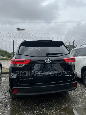 Toyota Highlander Limited Platinum 4x4 V6 (3.5L 6cyl 8A) 2018 Black