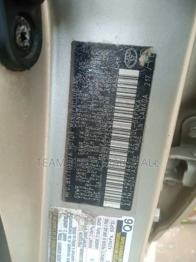 Toyota Corolla Sedan Automatic 2005 Gold